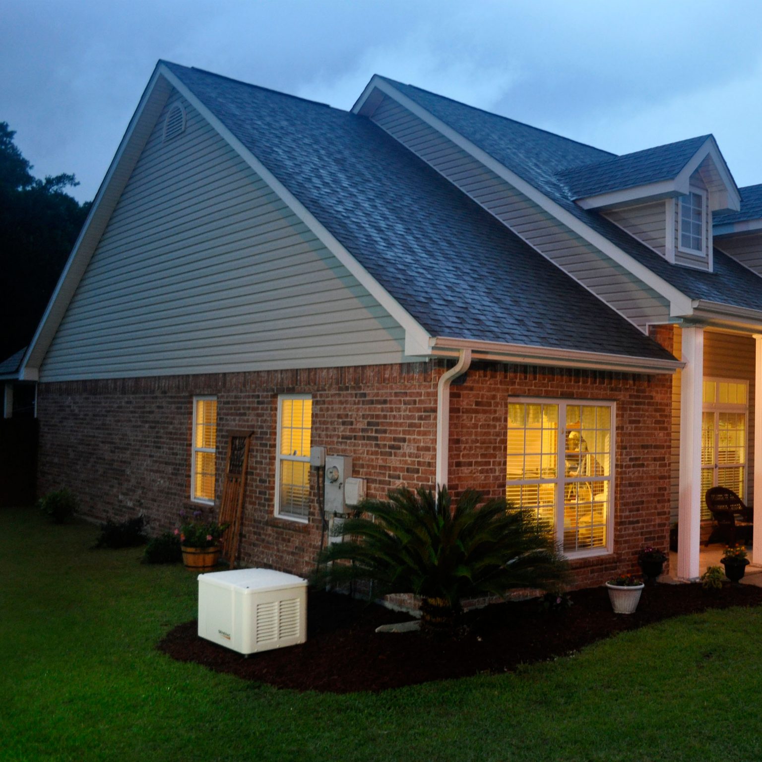 Generac PowerPact 7.5kW Backup Generator with 8circuit Transfer Switch